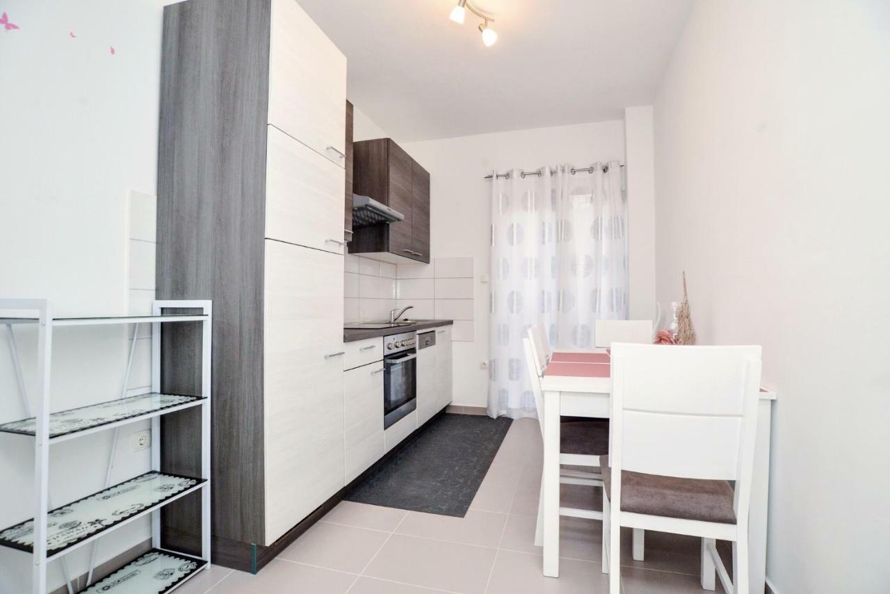 Luxury Apartments Boduja Sukošan Dış mekan fotoğraf