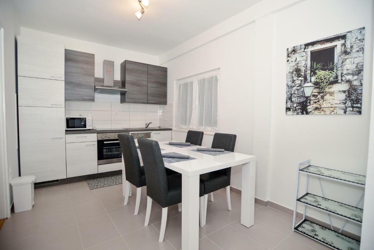 Luxury Apartments Boduja Sukošan Dış mekan fotoğraf